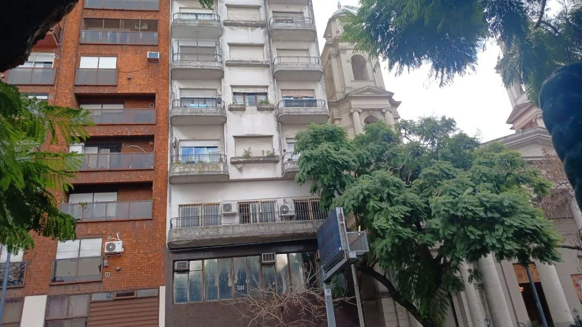 Alquiler 2 Ambientes a m de Av 9 de Julio Monserrat