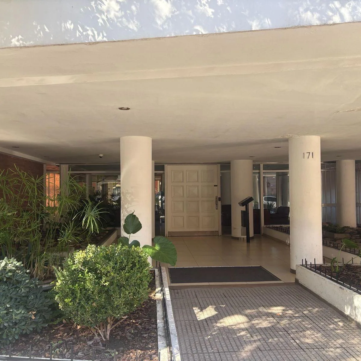 Departamento en Alquiler de 2 Ambientes San Isidro