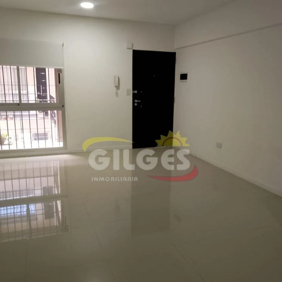 Alquiler de Departamento 2 Ambientes Al Frente en Ramos Mejia - Ideal Vivienda o Uso Profesional