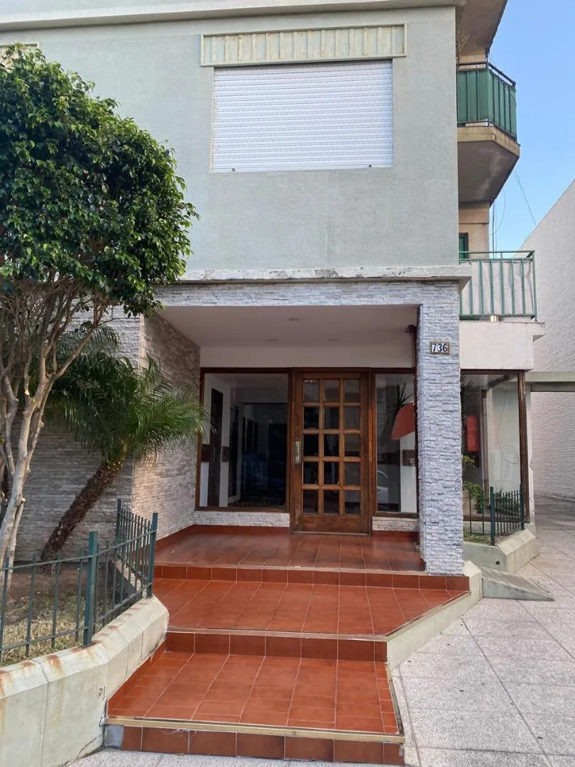 2 ambientes con balcón en Ramos Mejía