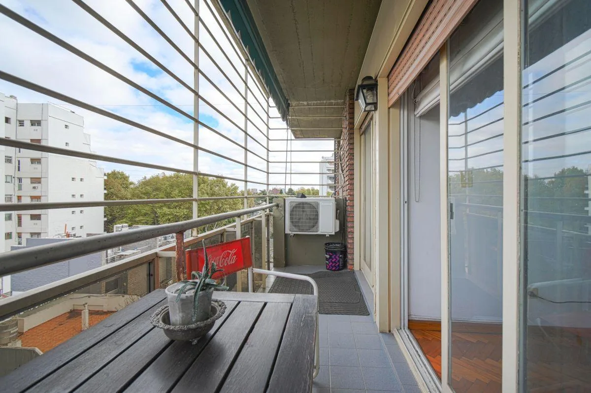 6th floor front-facing balcony