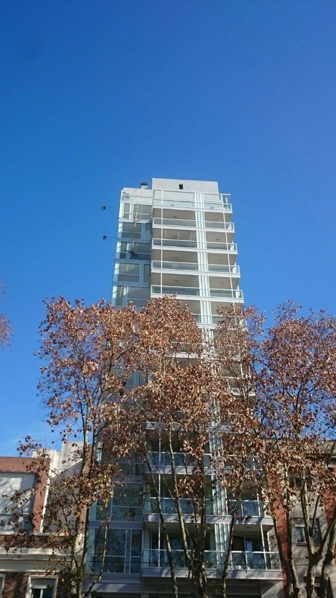 Alquiler Gran Monoambiente Divisible, Apto Profesional/ Comercial/ Vivienda