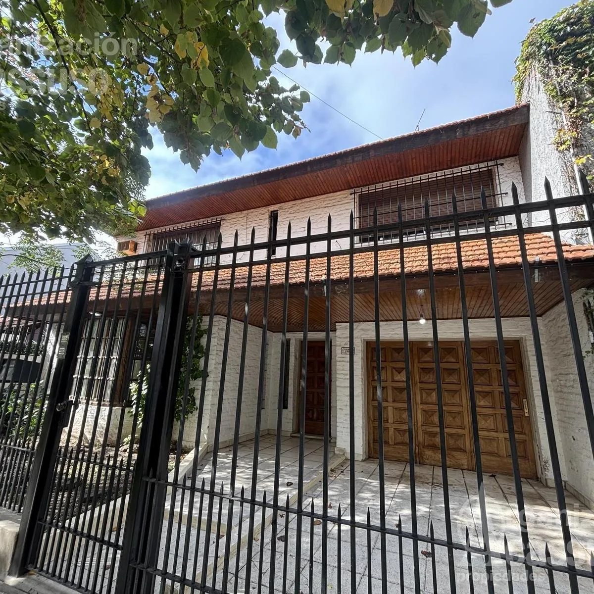 4-bedroom house, garden pool