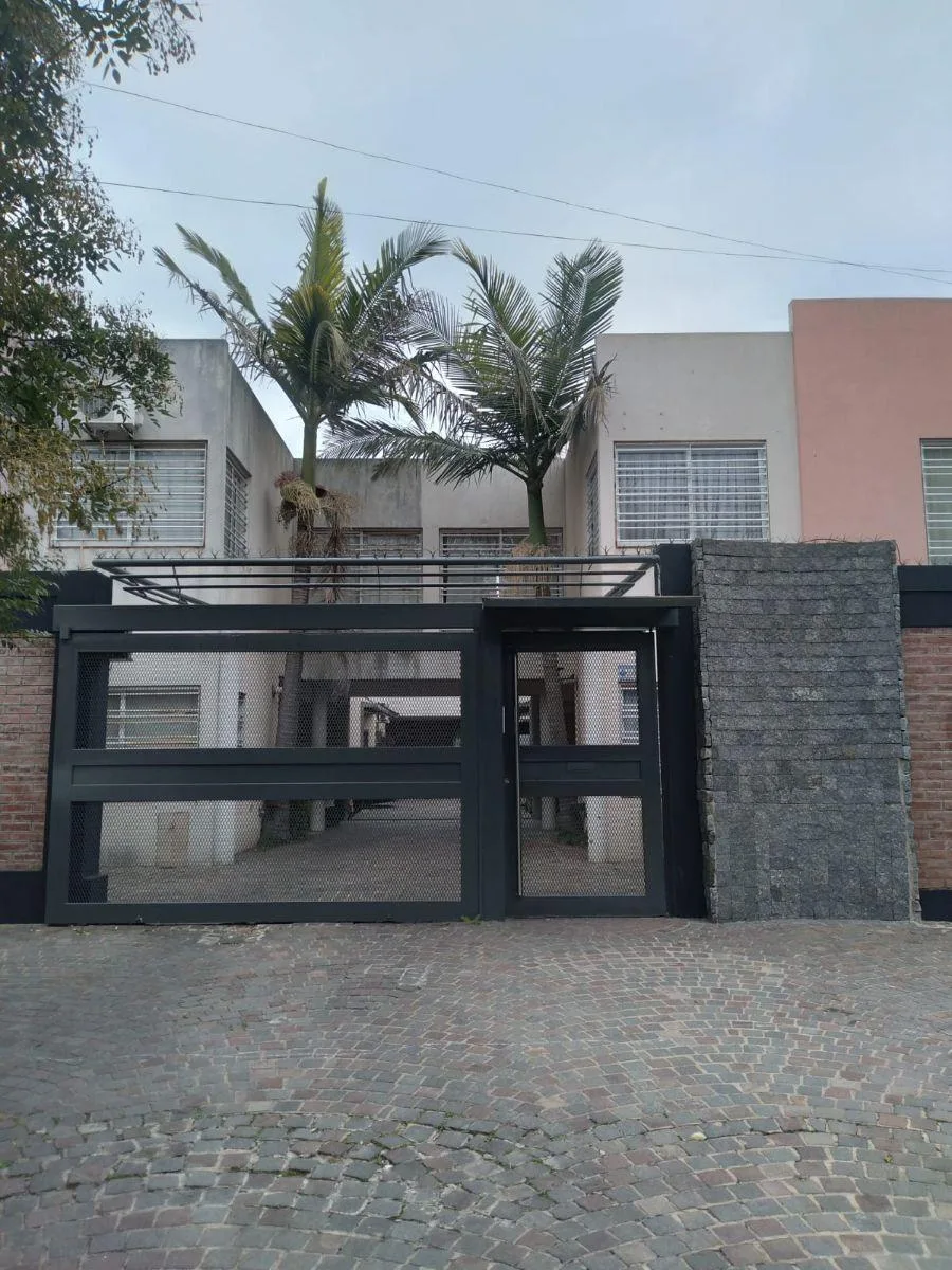 Dúplex 4 Ambientes en Alquiler, Excelente Zona Residencial a m del Centro de Monte Grande