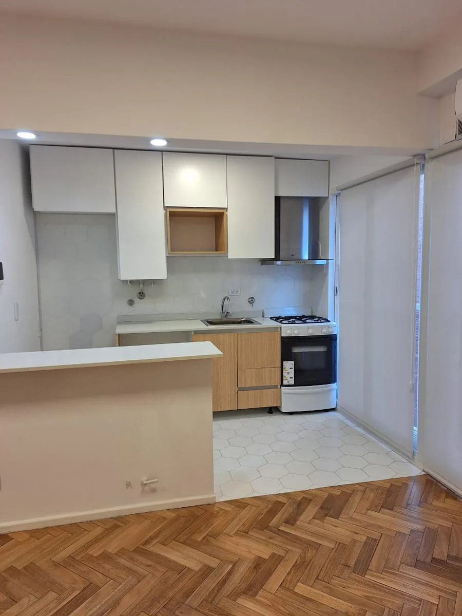 Alquiler Departamento Dos Ambientes Sobre Av Libertador Totalmente Reciclado