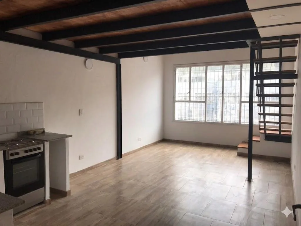 Departamento en Alquiler Duplex Vivienda o Comercial Ubicado en Corazon de Martinez