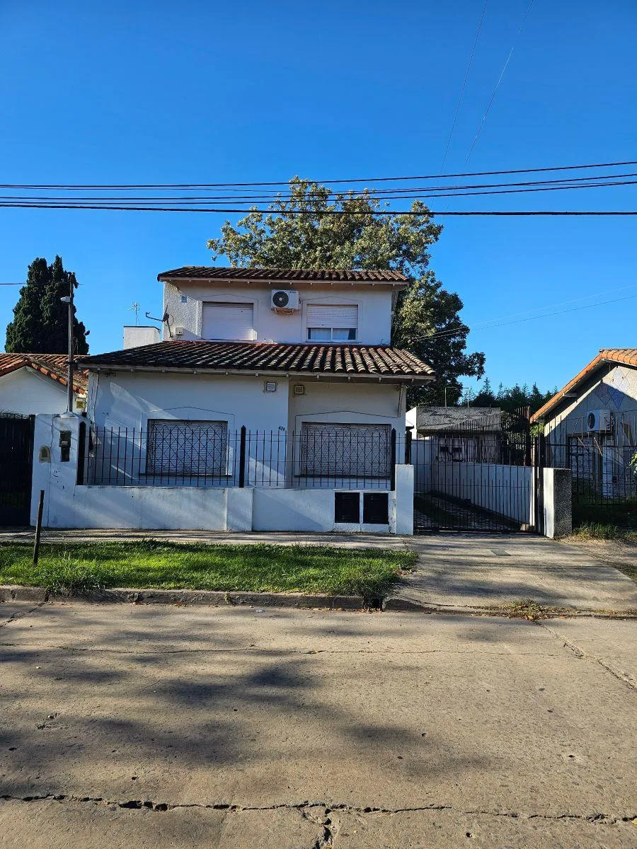 Depto en PH 3 Amb. en Alquiler Monte Grande