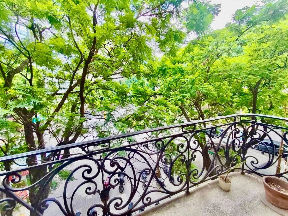 Departamento de 220 m&sup2; con 4 Habitaciones en Alquiler y Temporal en Retiro