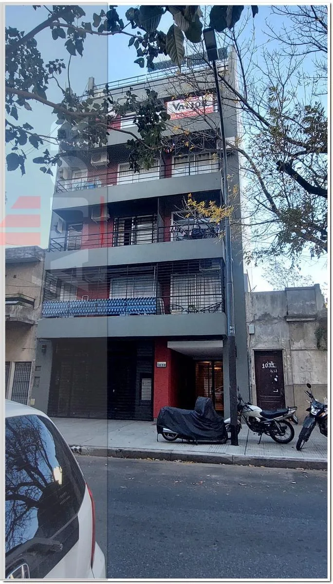 1 ambiente con balcón, sin expensas