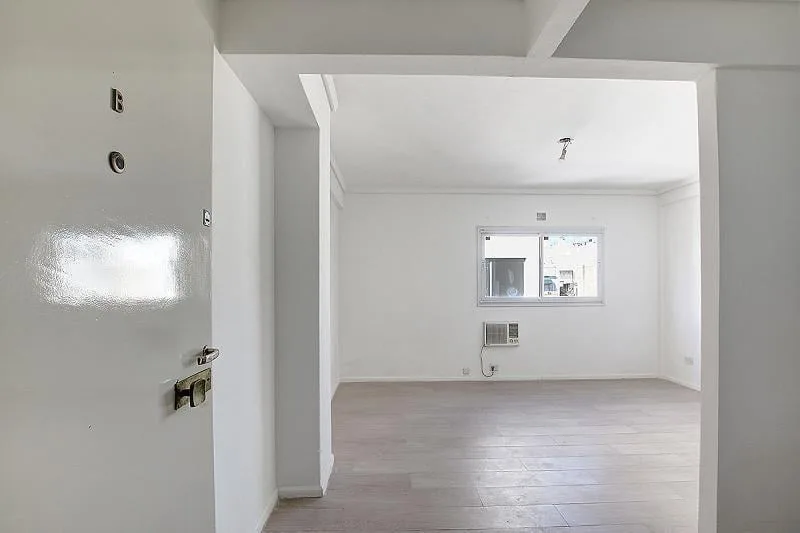 Studio semipiso reciclado