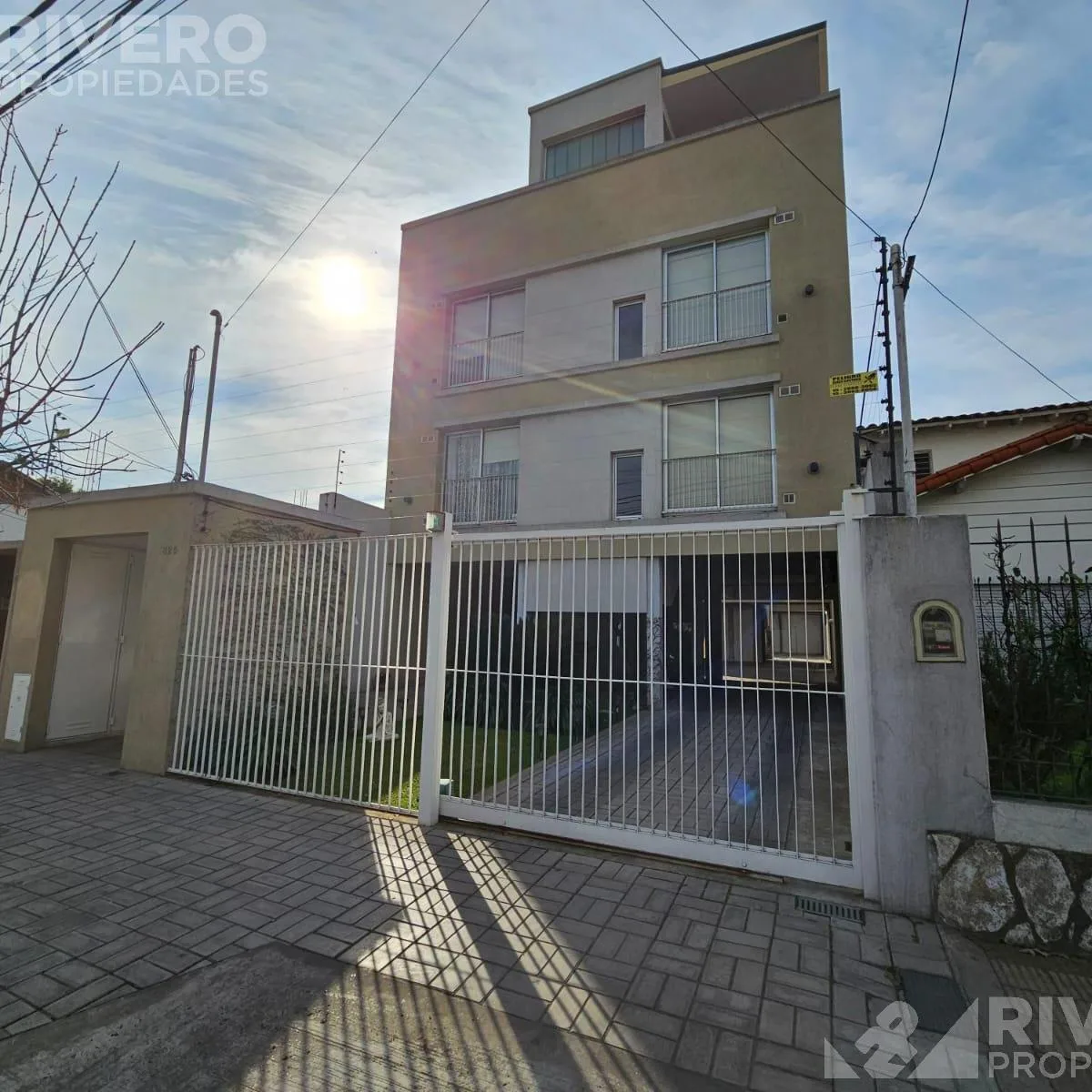 Departamento en Alquiler en Moron Norte - 2 Ambientes con Cochera y Terraza Propia