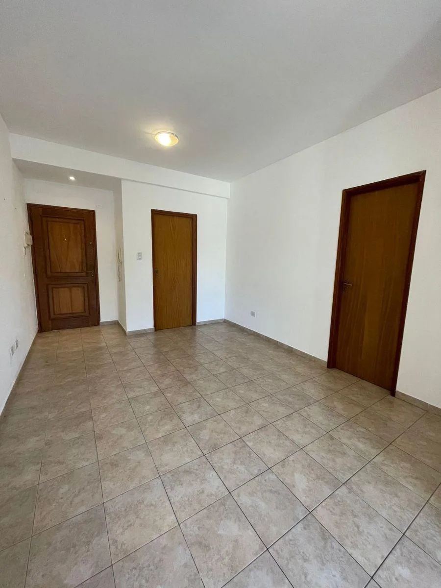 Departamento con 1 Dormitorio en Alquiler en La Plata