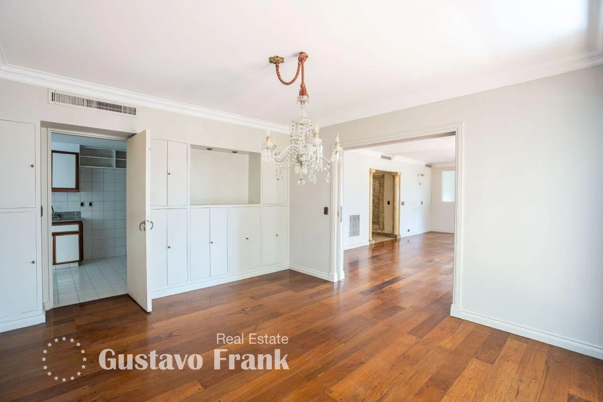 High-floor 4 en-suite