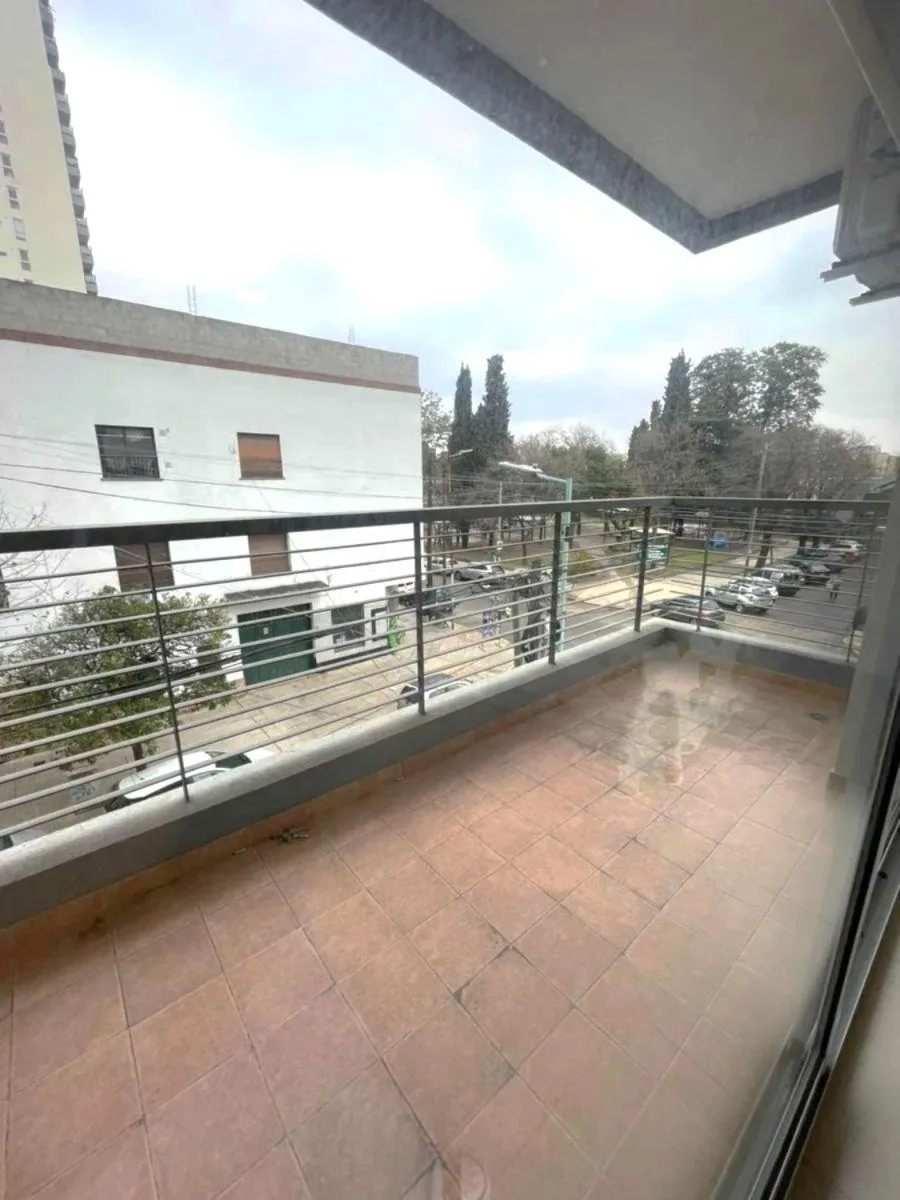 Monoambiente Al Frente Amoblado - Aire - Balcon - Prox. Estacion
