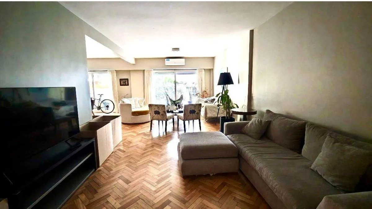 Montevideo y Guido Divino a Nuevo 2cocheras Fijas Balcon Corrido