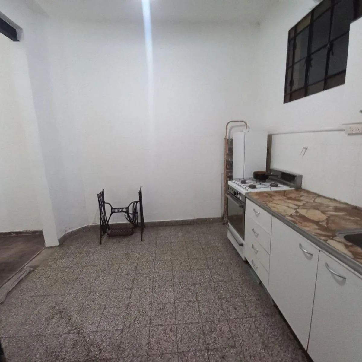 Alquiler PH 2 Ambientes S/expensas Ciudadela Patio