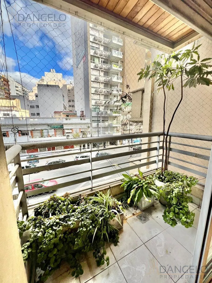 Studio dividido com varanda