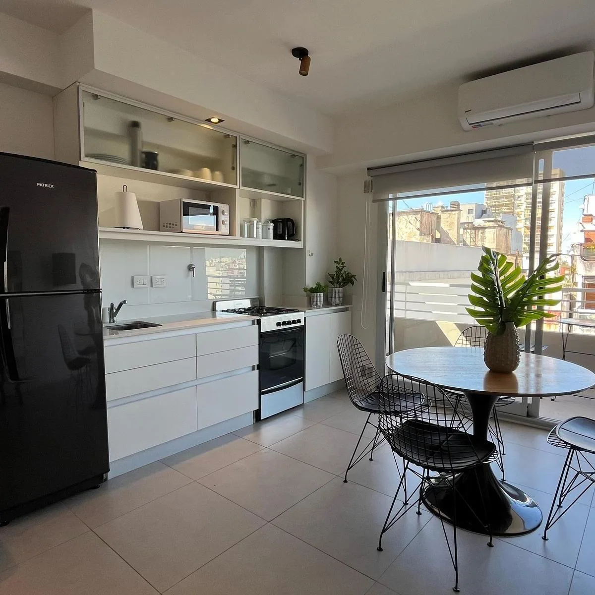 Studio with balcony and pool