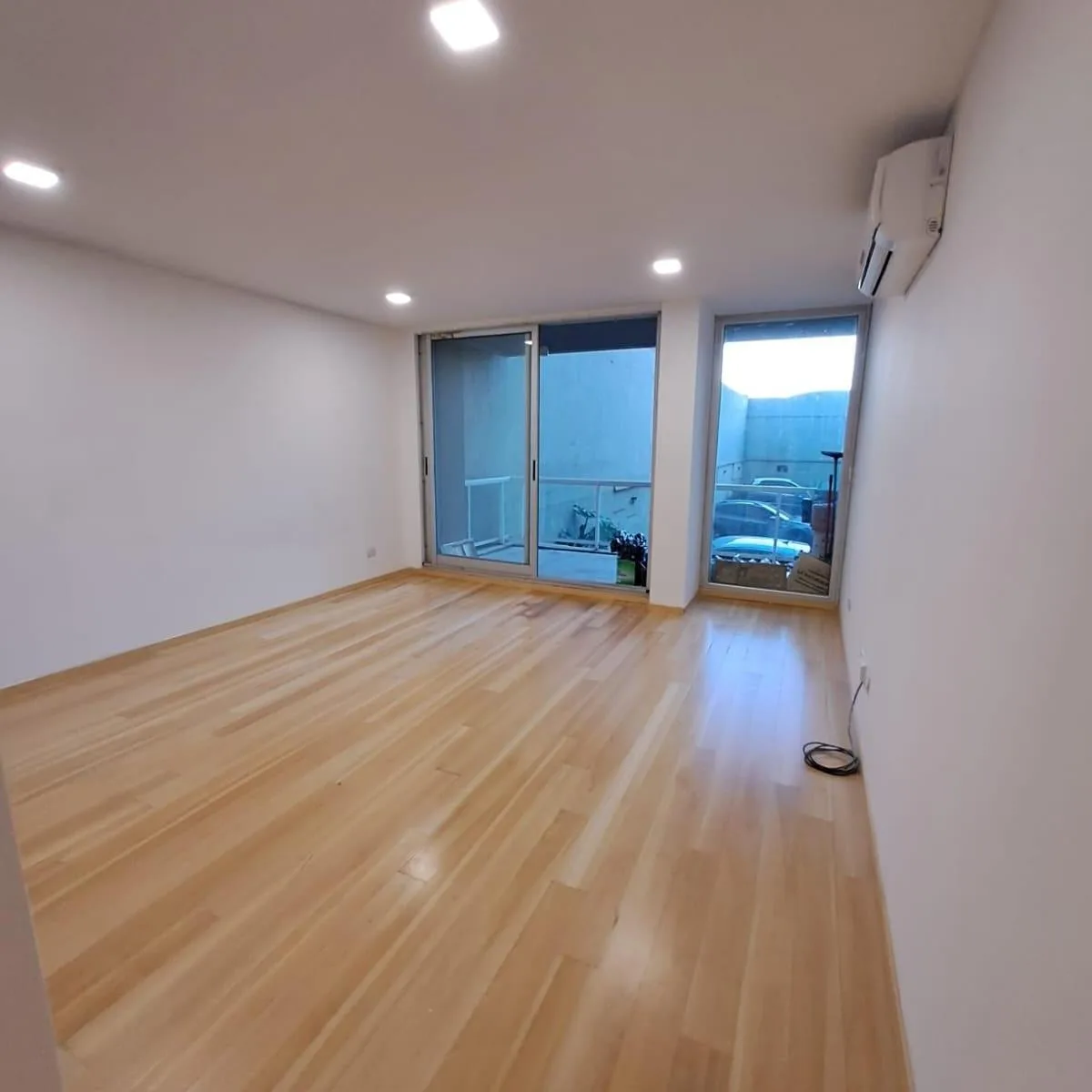 Monoambiente con balcón y amenities