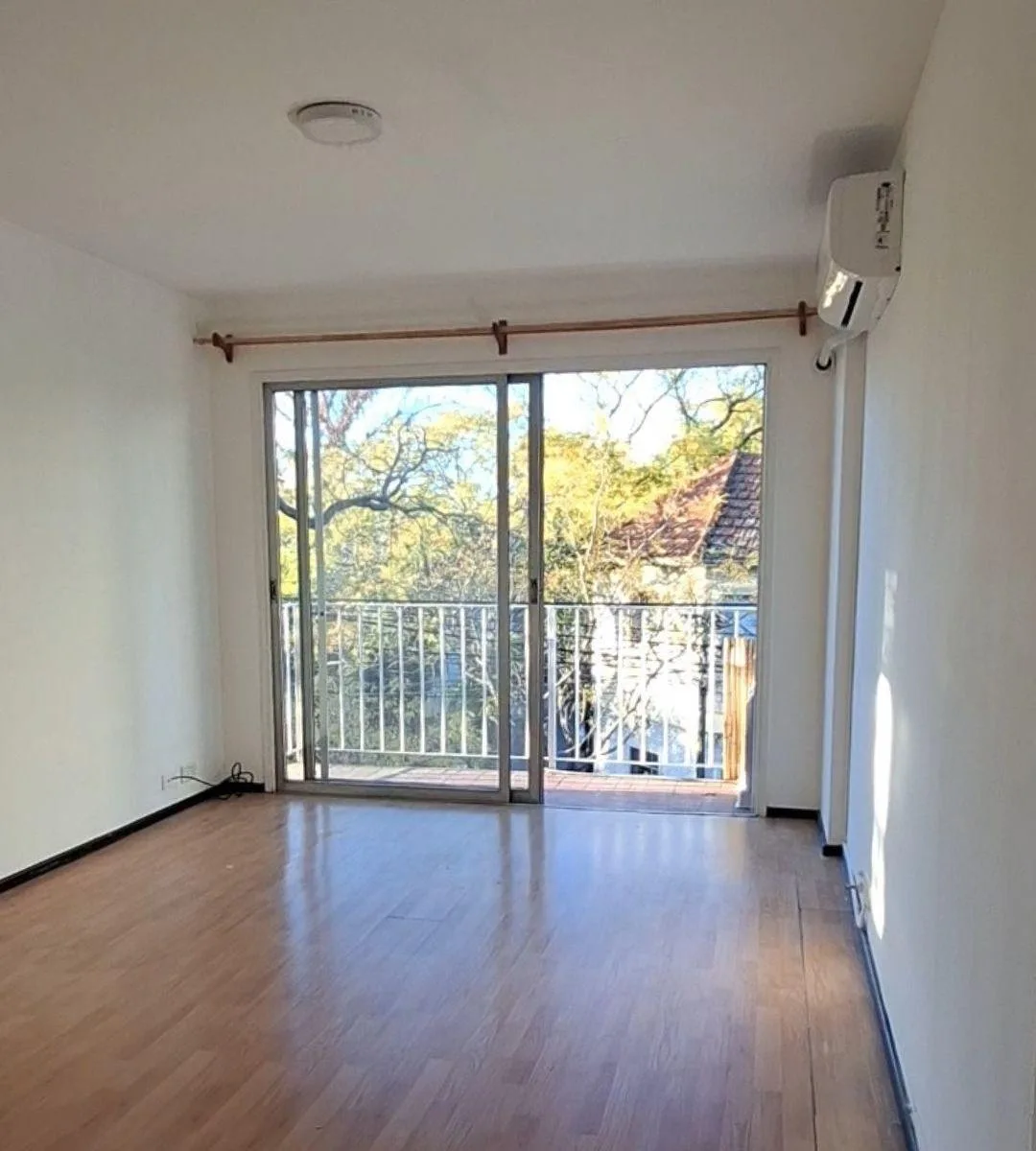 Depto 2 Amb - Balcon - San Isidro