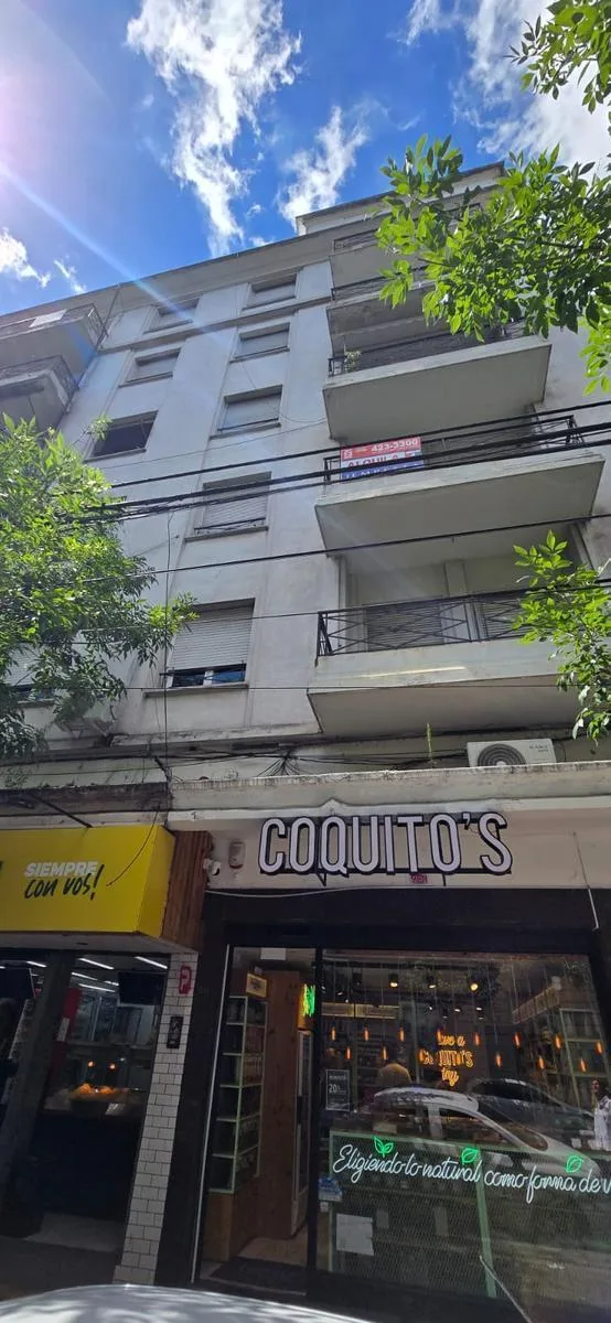Apartamento 2 dormitórios com varanda