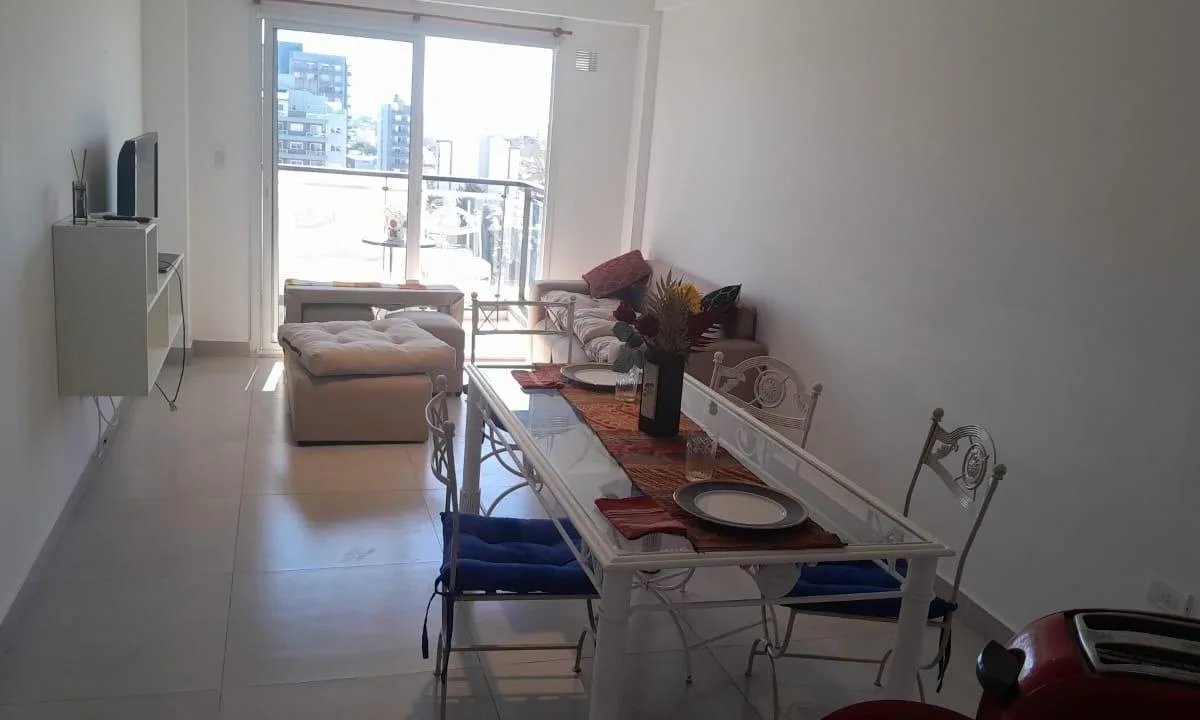 Departamento en Alquiler - 1 Dormitorio 2 Baños - Tres de Febrero