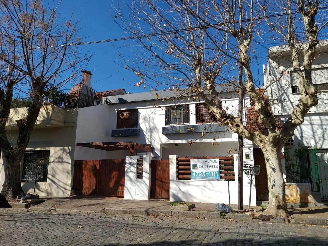 Casa 5 Ambientes. | Maximino Perez Al 1100