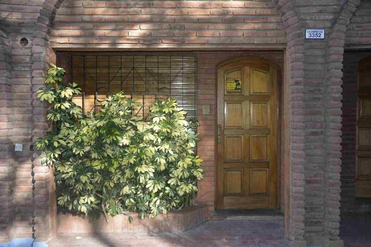 3-room PH with patio
