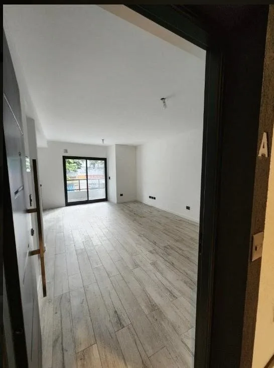 2BR with balcony and parking