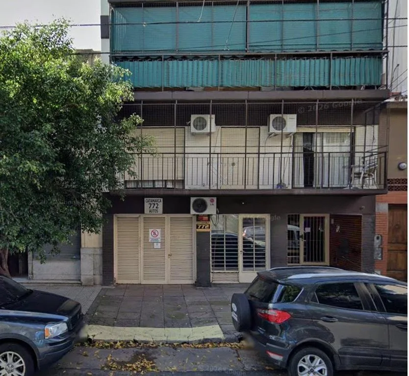 Lateral 2-room apartment, Subte H