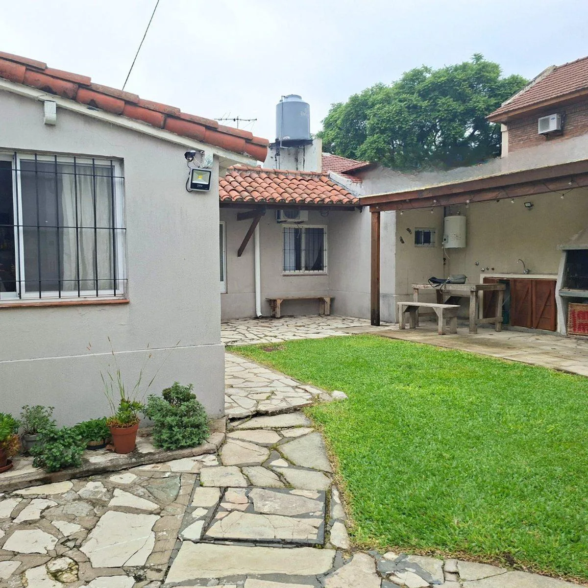 Casa en Alquiler 5 Amb con Jardin y Terraza Olivos