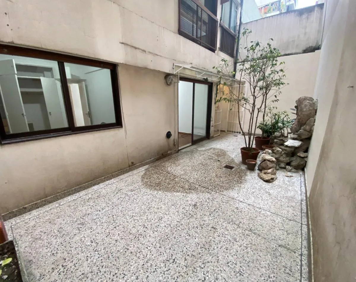 2 Ambientes con Patio