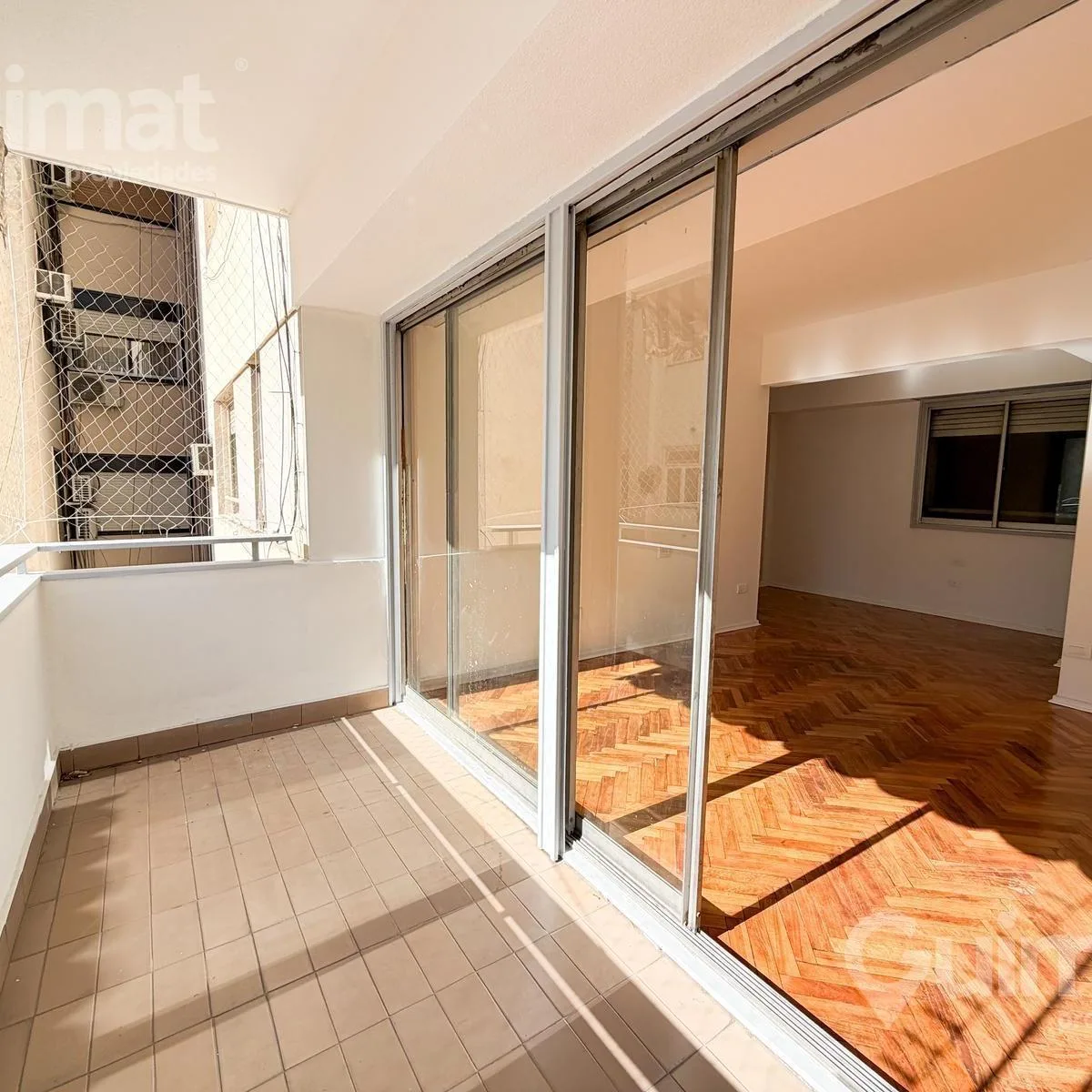 Recoleta Tres Ambientes Balcón Terraza Estudio o Cuarta Habitación