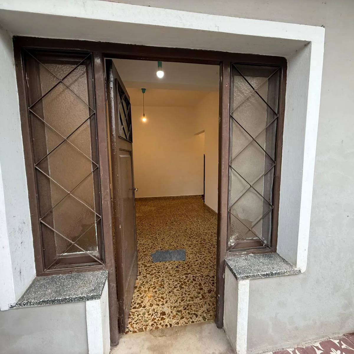 3-room PH, patio and laundry