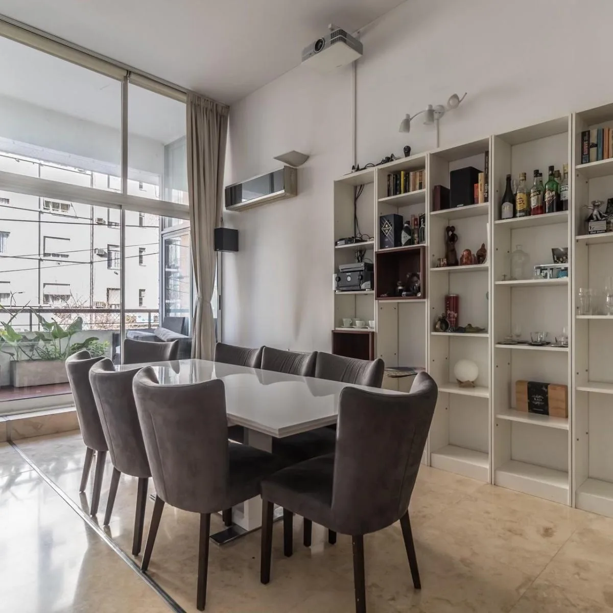6 Ambientes con Dependencia, 2 Cocheras, 1 Baulera y Amenities – Moca Barracas Ex Fábrica Bagley