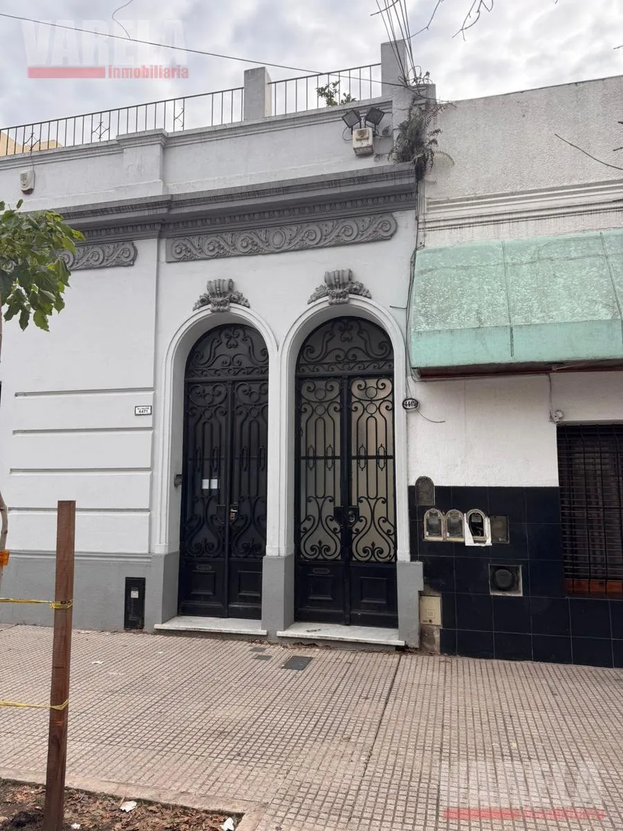 PH en Alquiler Sin Expen. 1°piso por Escalera 2 Amb C/ Patio y Quincho $850.000