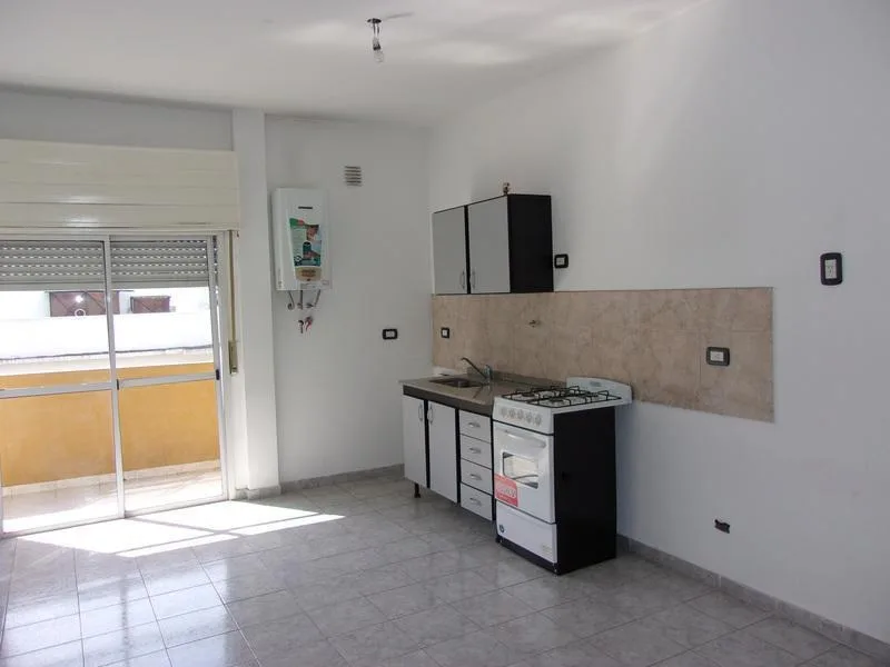 1 dormitorio, balcón amplio