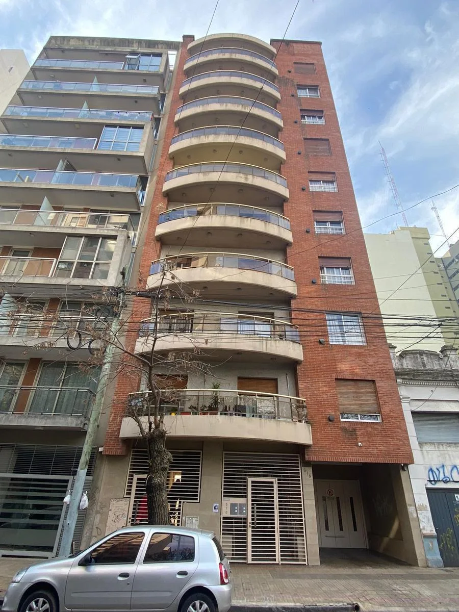 Departamento 1 Dormitorio en Alquiler. 12 E/ 43 y 44