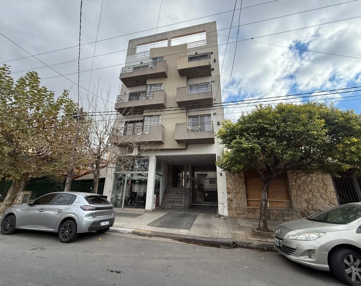 1 bedroom, front balcony