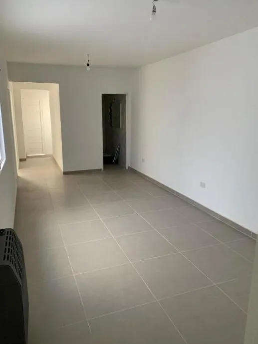 Térreo com pátio e terraço