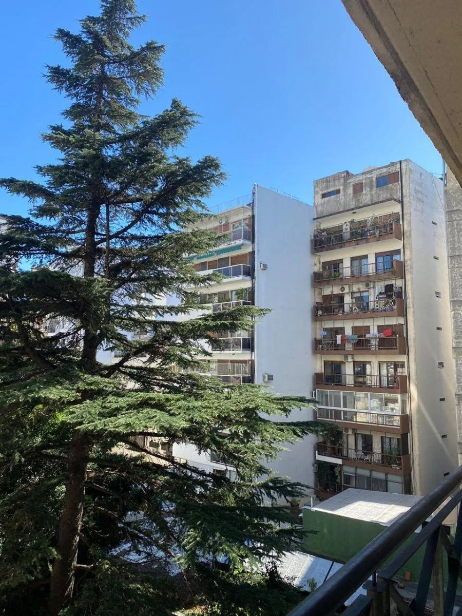 5to piso con balcón en Palermo