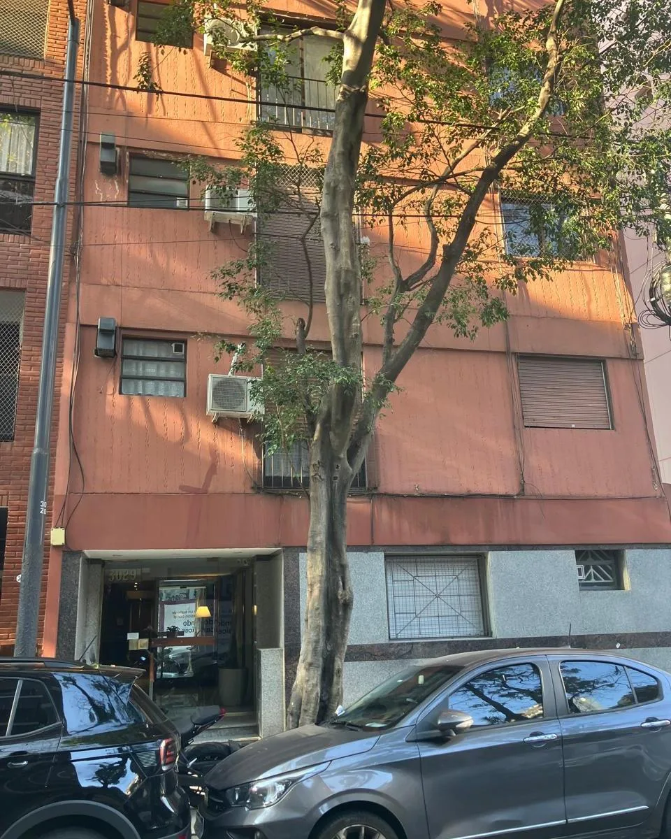 Studio em Nuñez com varanda