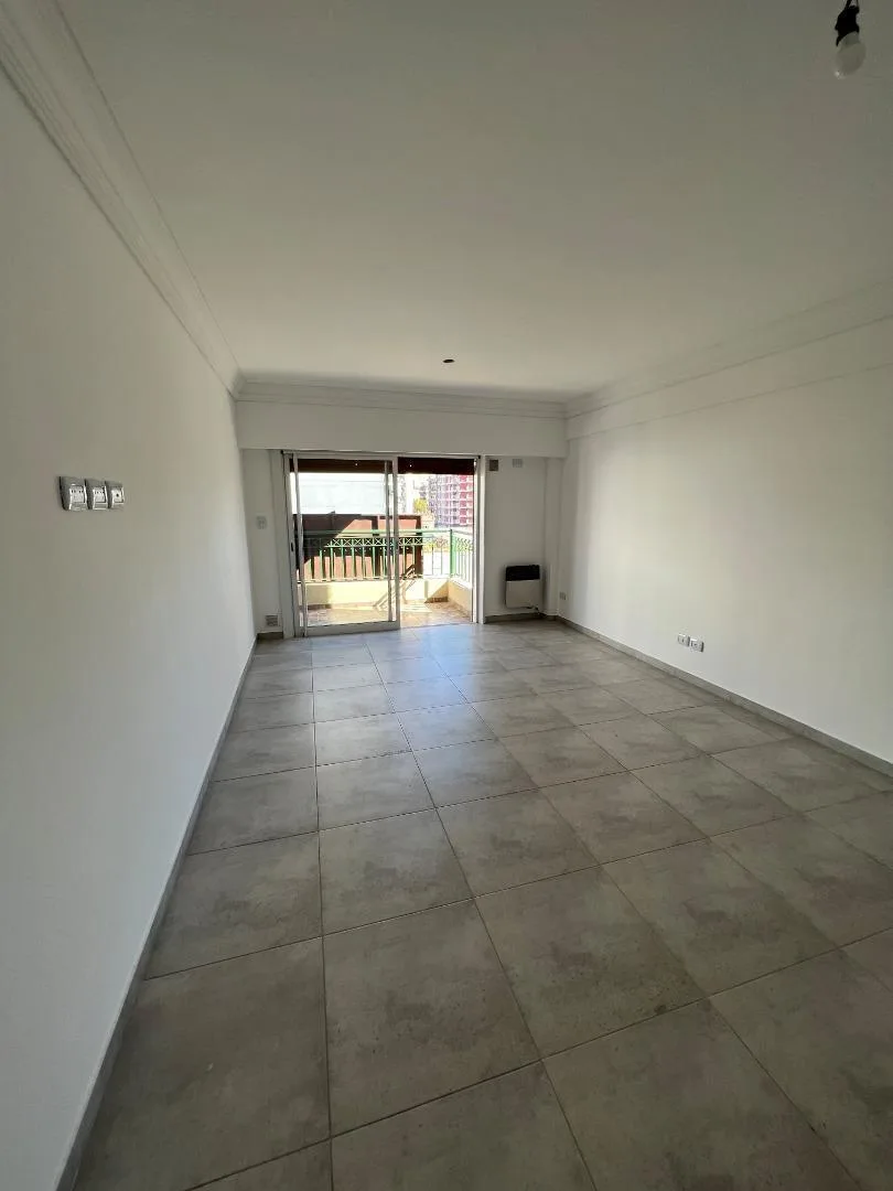 Alquiler, Mono Ambiente, Impecable, Luminoso, Amplio, Frente