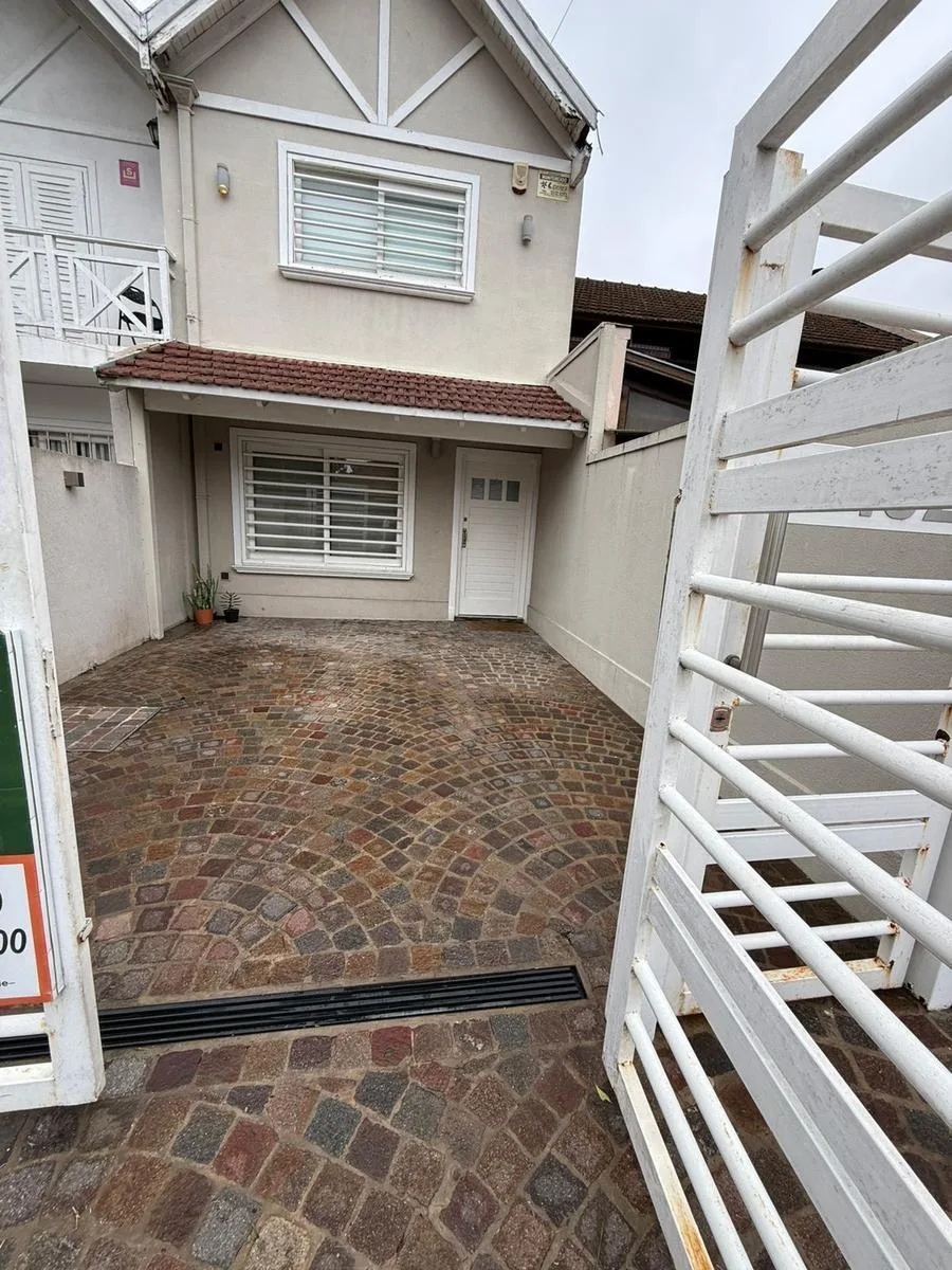 Duplex en Alquiler 3 Ambientes Adrogue