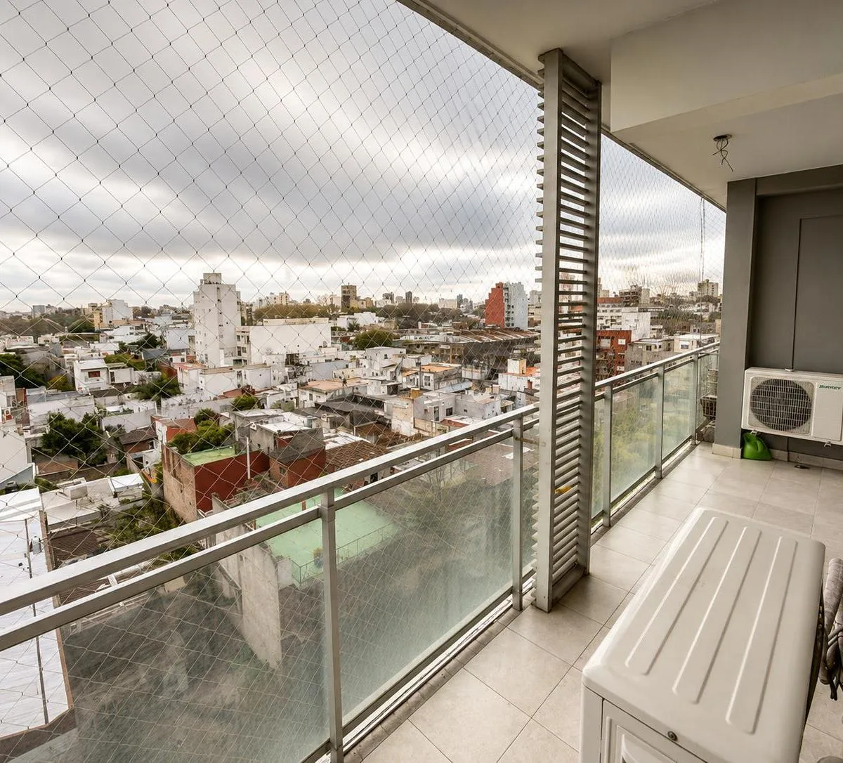 7° piso al frente con balcón corrido