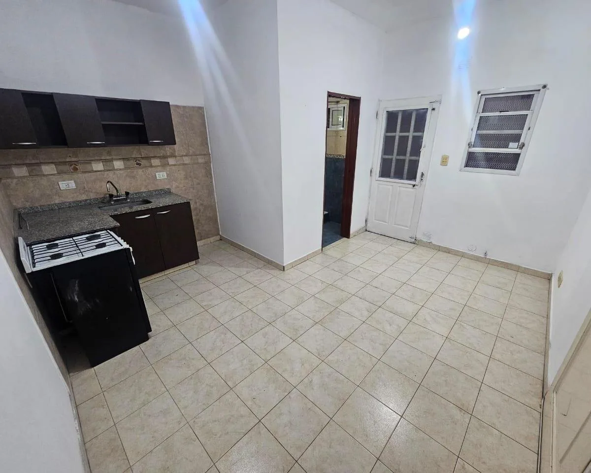 1 dormitorio, patio y lavadero