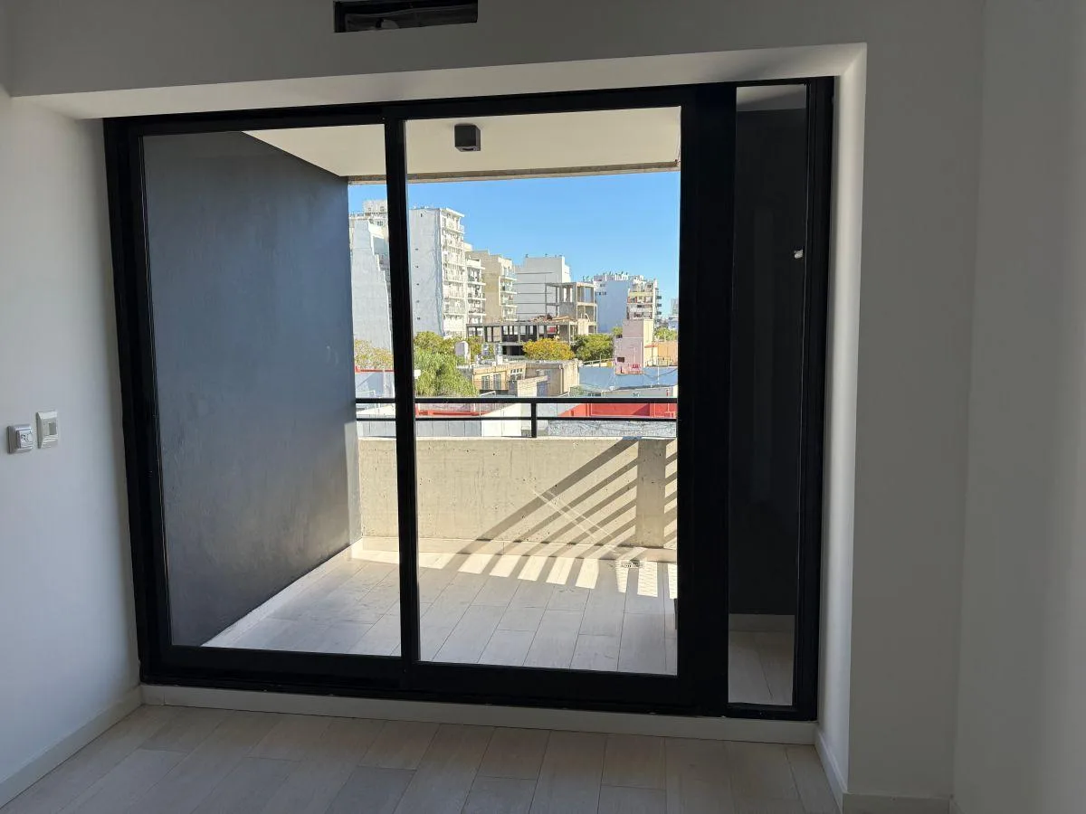 Monoambiente a estrenar con balcón