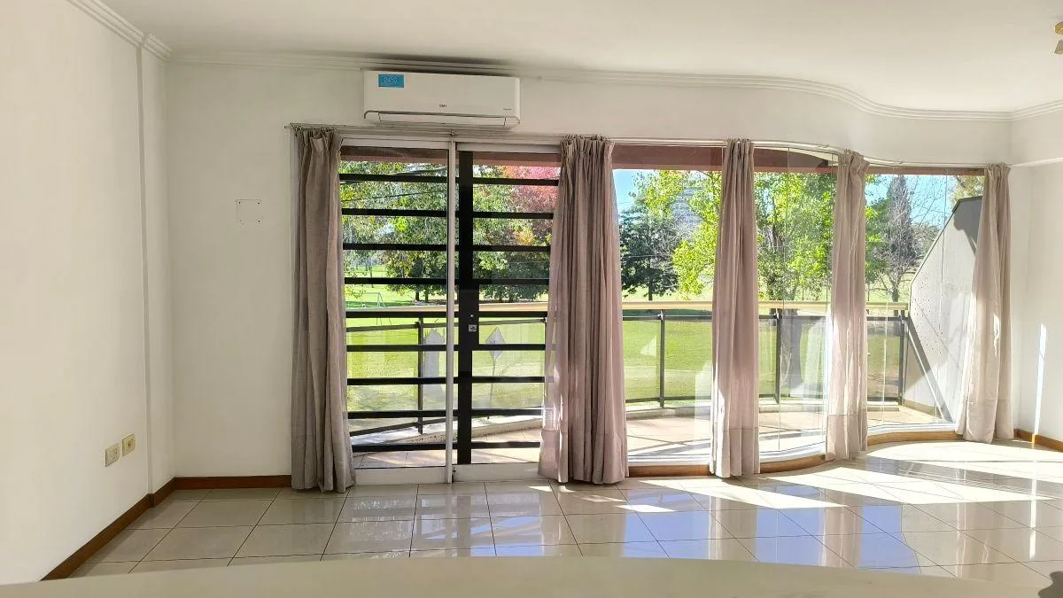 2 bedrooms, balcony and parking