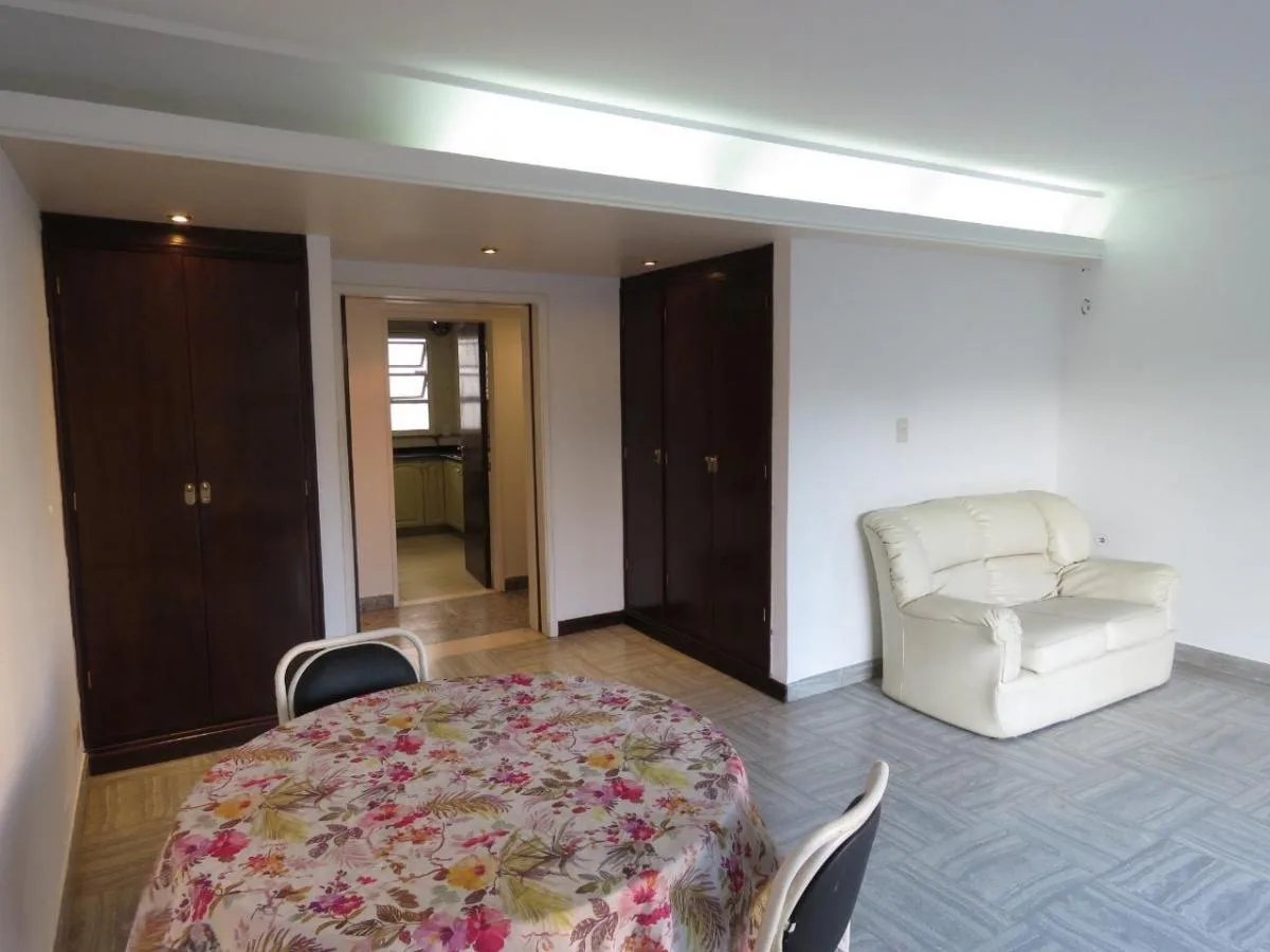 Alquiler 3 Ambientes con Lavedero y Balcon en Villa Crespo