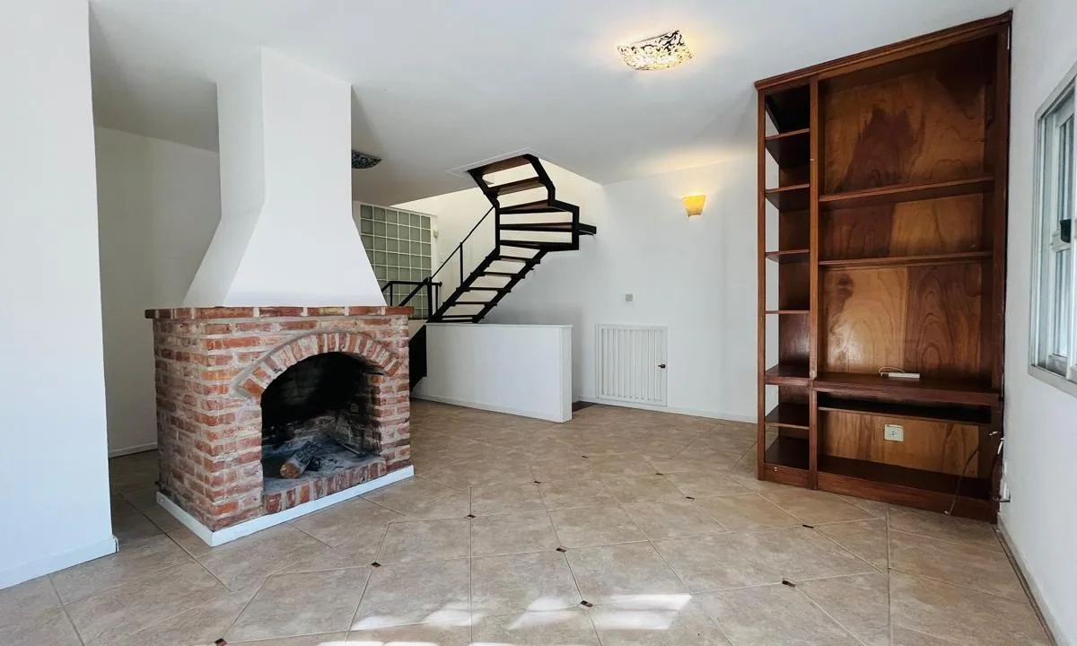 Alquiler Casa Tipo Triplex Hurlingham